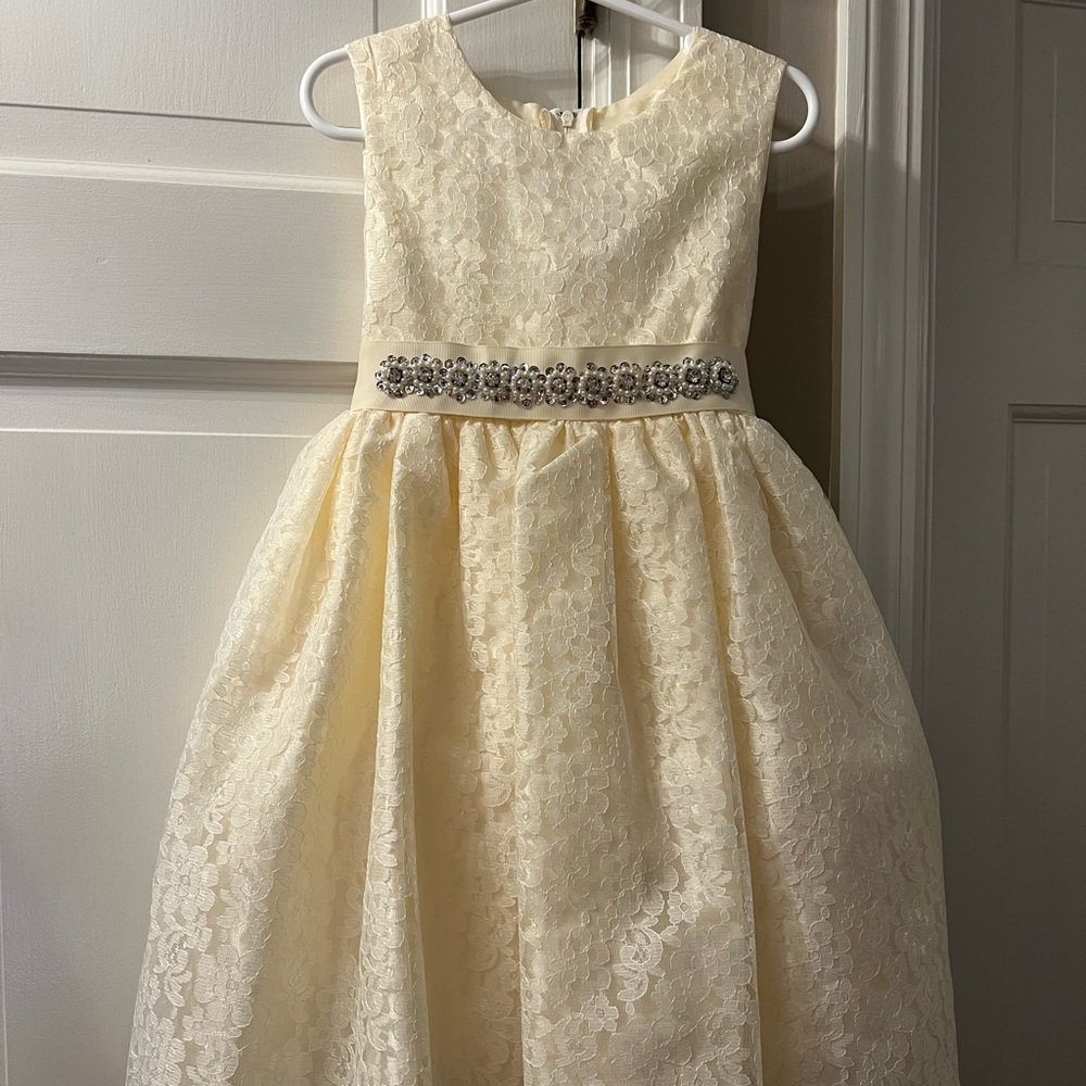 Flower girl/special occasion, dress size 4, like new!